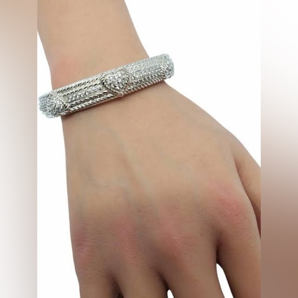 Women’s Judith Ripka 925 Sterling Silver Heart Hinged CZ Cuff Bracelet
